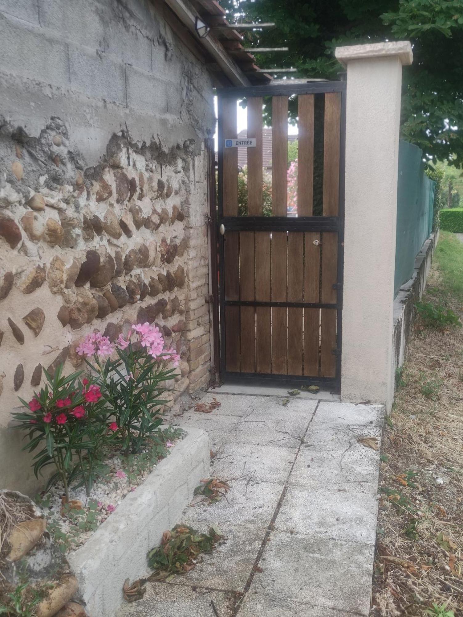 Chez Nono Et Vero Roussillon (Isere) Exterior foto